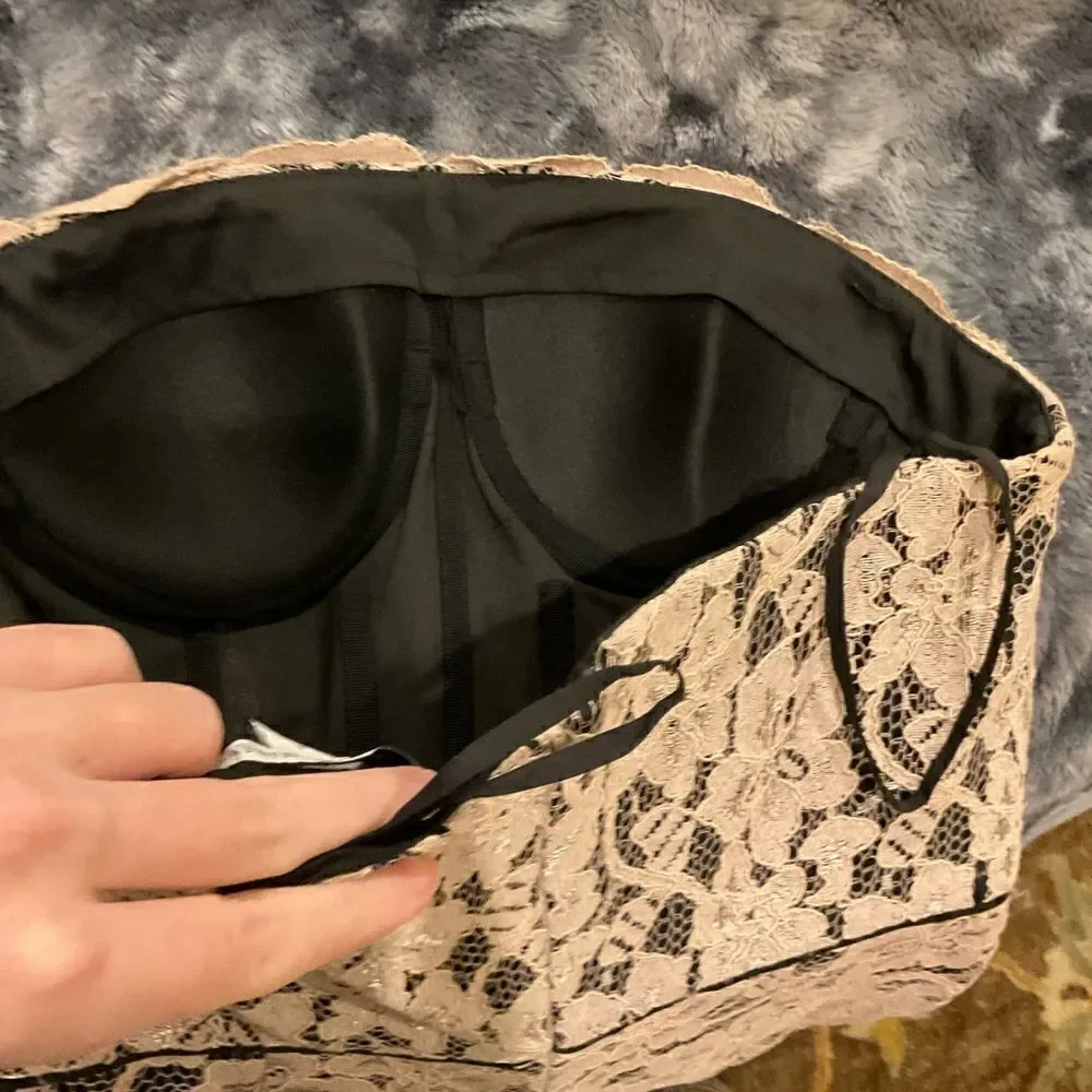 NWT Diane Von Furstenberg Lace Dress 🤎 - Picture 7 of 9